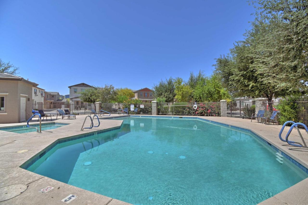 Goodyear Escape With Grill Community Pool Access! Villa Exterior photo