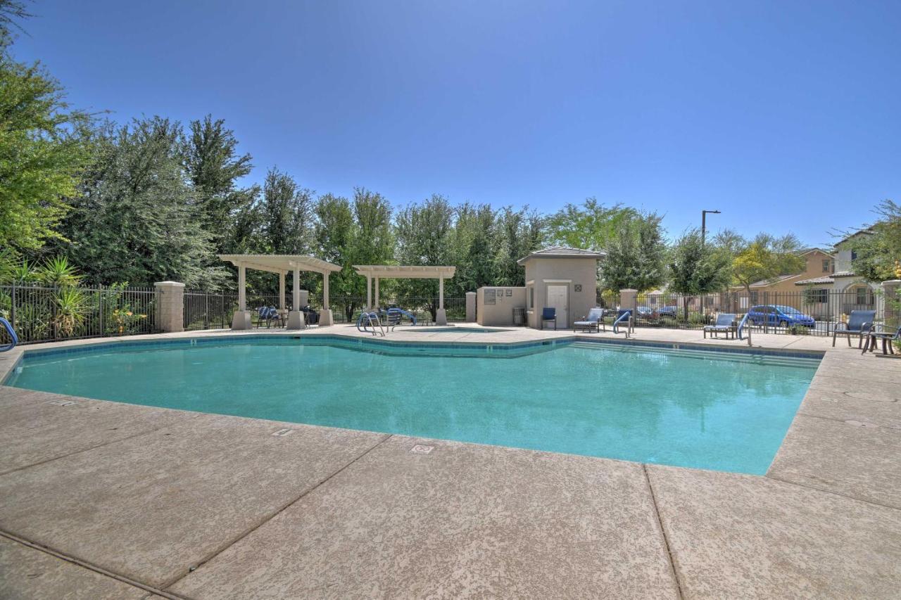 Goodyear Escape With Grill Community Pool Access! Villa Exterior photo